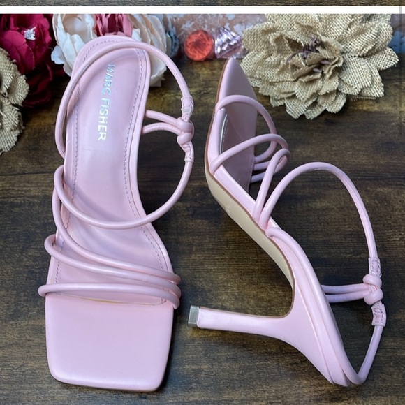 Marc Fisher Pink Heels Size 7.5 - Picture 2 of 2